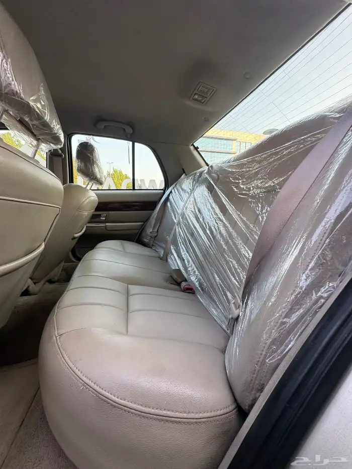 للبيع فورد جراند ماركيز 2010 فل كامل امريكي 26