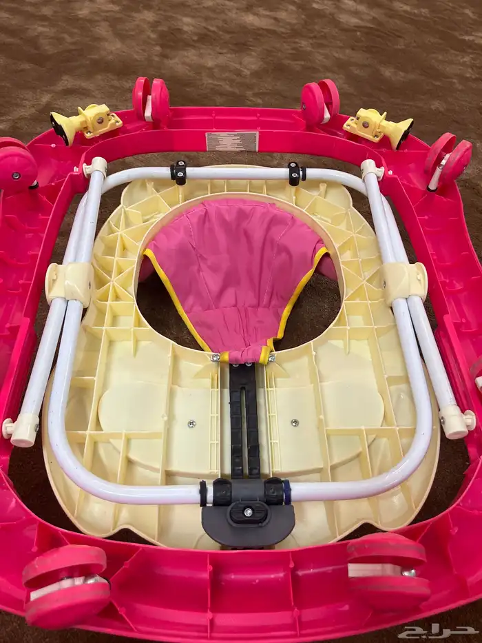 عربات اطفال وكرسي لنوم وكرسي للاكل 12