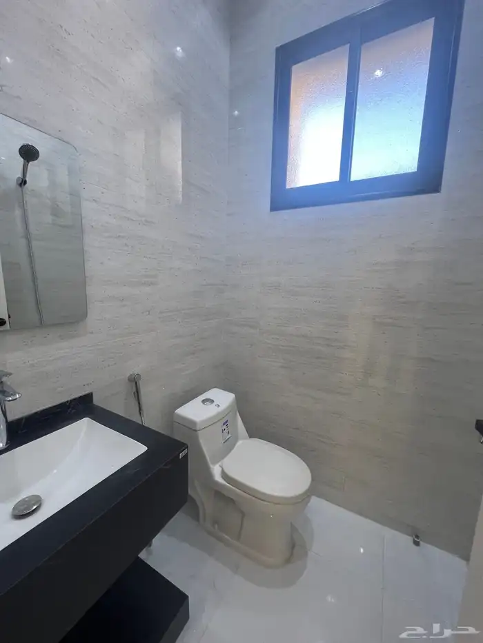 للبيع شقة ارضية فاخرة شمال التضامن 18