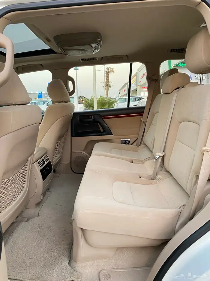 تويوتا لاند كروزر GXR V8 22