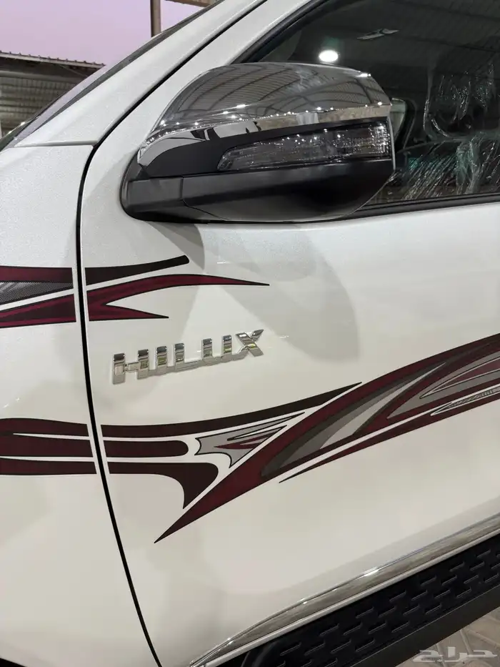 هايلكس 2025 ماشيه 10 ألاف فل ( تم البيع ) 8