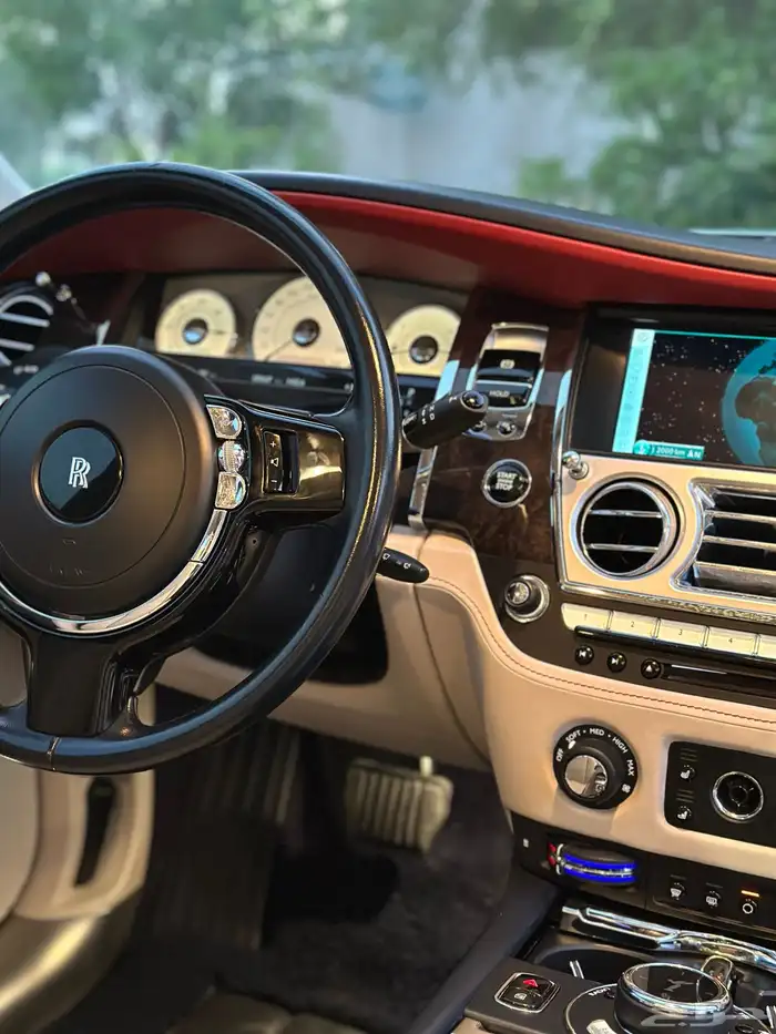 للبيع رولز رويس غوست 2017 13