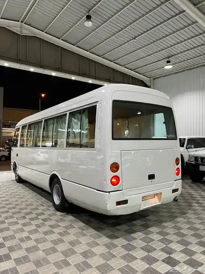 للبيع باص ميتسوبيشي روزا موديل 2014 ديزل 30 راكب index