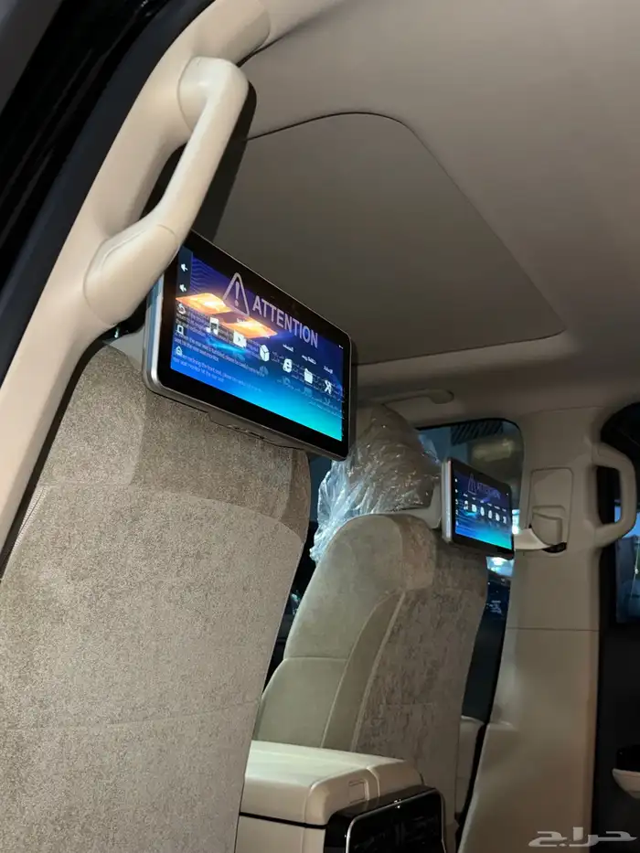 شاشات خلفيه جيب لند كروزر 2024. 3