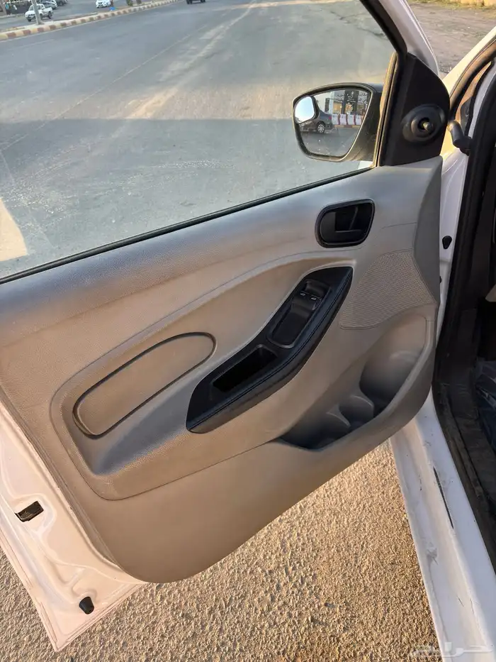 فورد فيقو 2018 للبيع 10