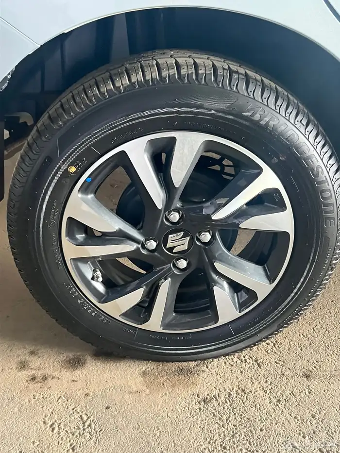 سوزوكي سوفت جي ال اكس 17