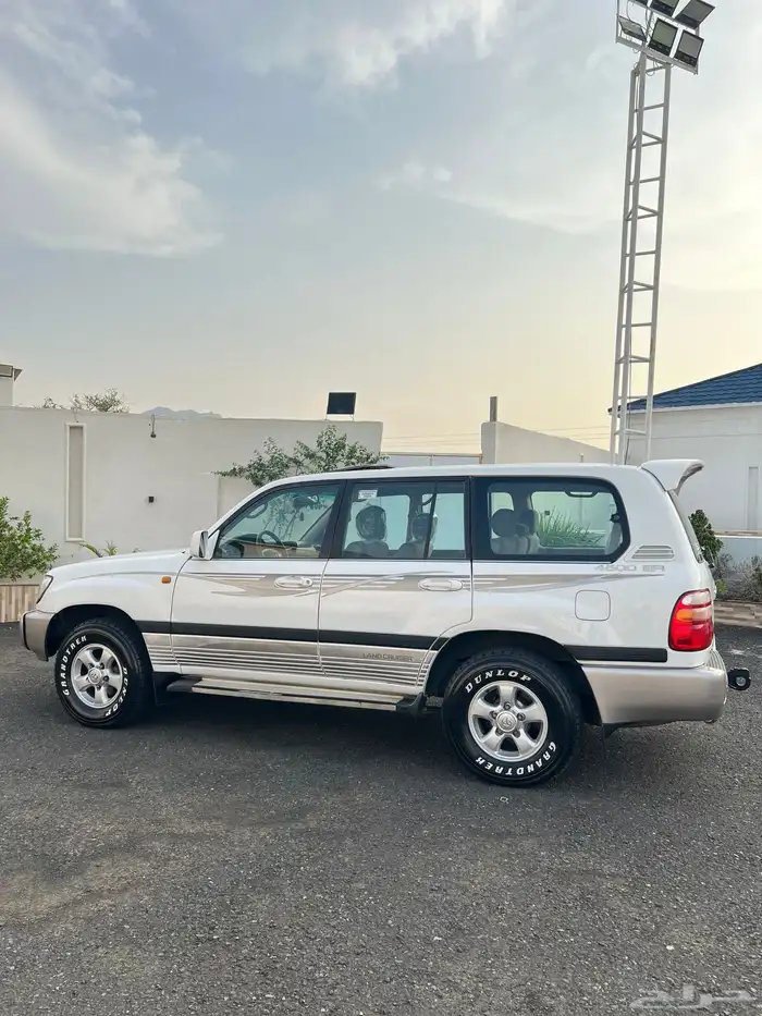 تويوتا لاندكروزر 2002 فل كامل 29