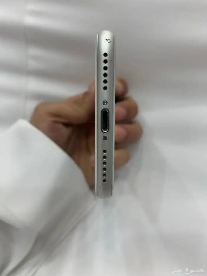 ايفون 8 العادي 9