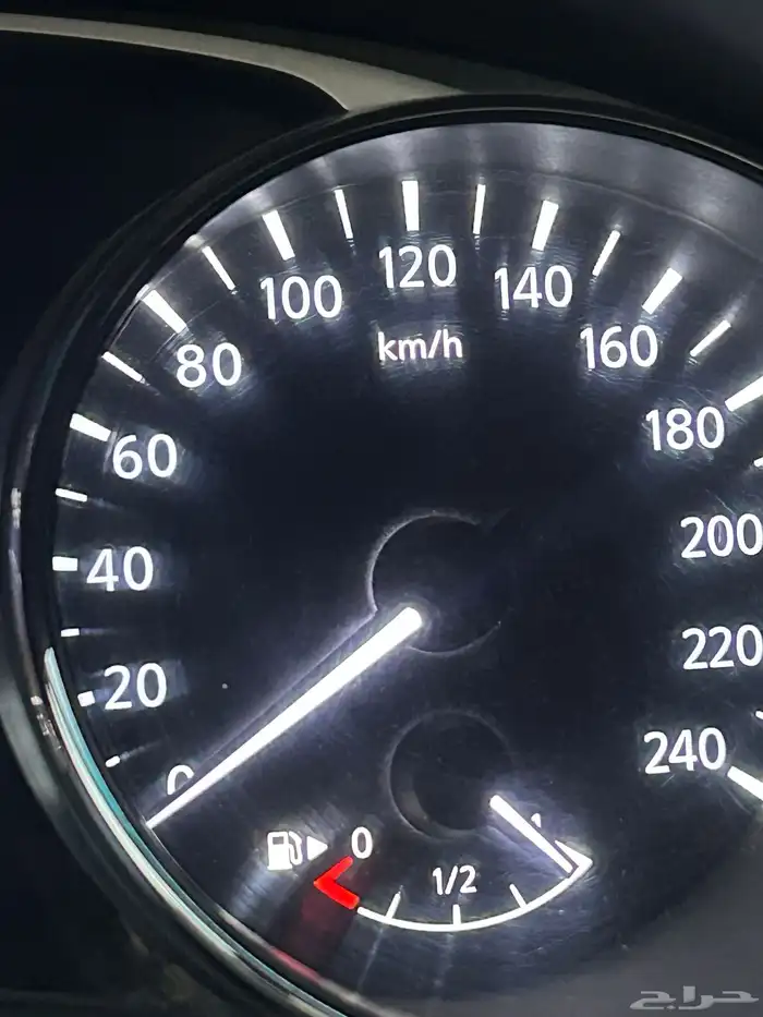 نيسان اكس تريل 2016 البيع مستعجل لاعلى سعر 12