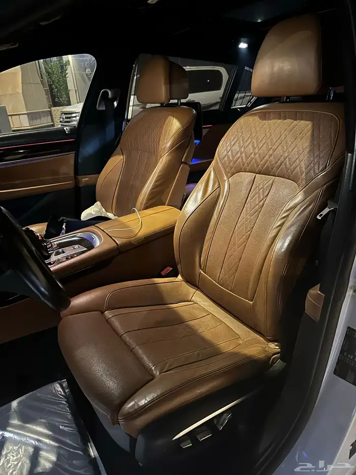 bmw 740li M بحالة الوكالة 21