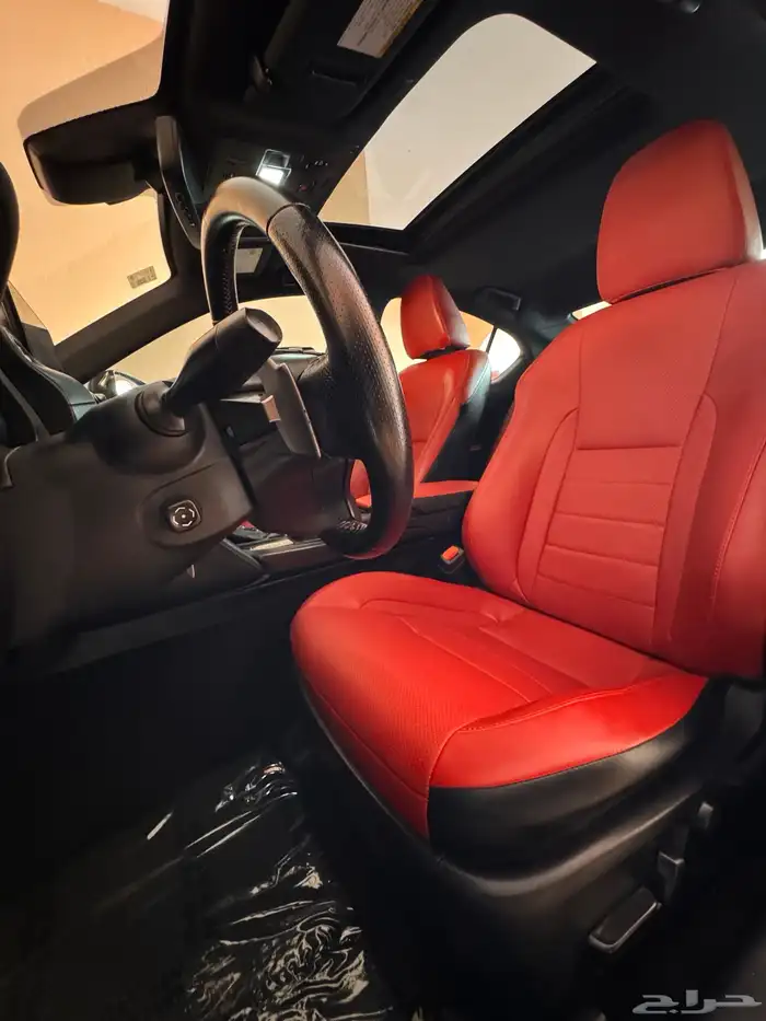 لكزس IS 350 f sport 2023 19