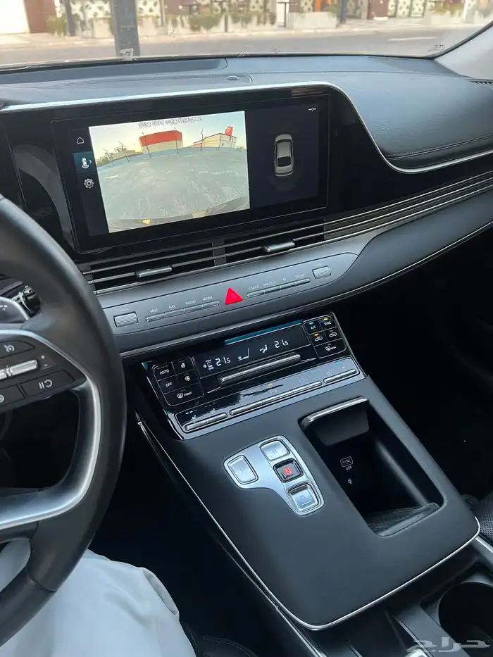 ازيرا 2022 v6 ( بنزين ) بحالة الوكالة 11