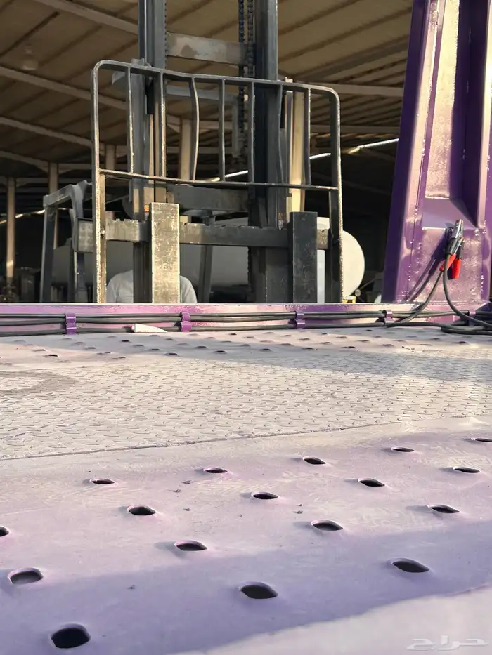 ناقله سيارات دورين بمحورين سست 6