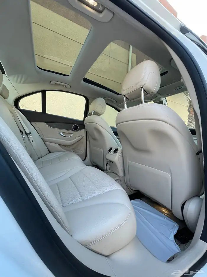 مرسيدس-2019-C200-فل كامل- بنزين- جفالي-قمه النظآفه 25