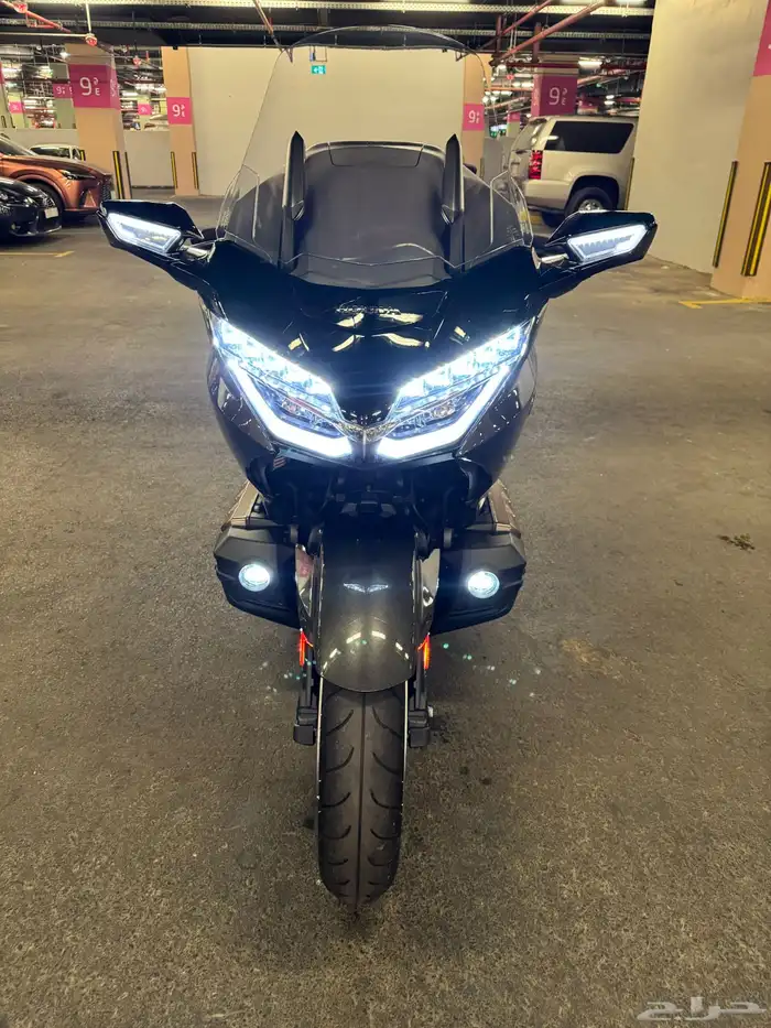 قولد وينق 2024 بلاك اديش موكا 9