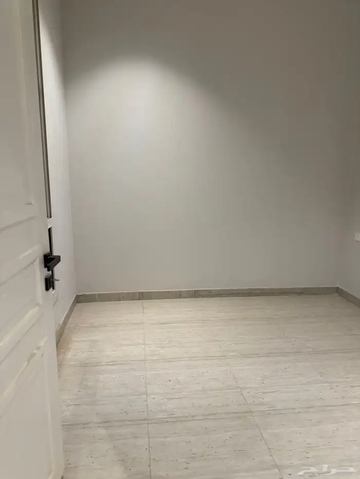 شقة مودرن فاخرة بدخول ذكي وسطح خاص الماجدية 16