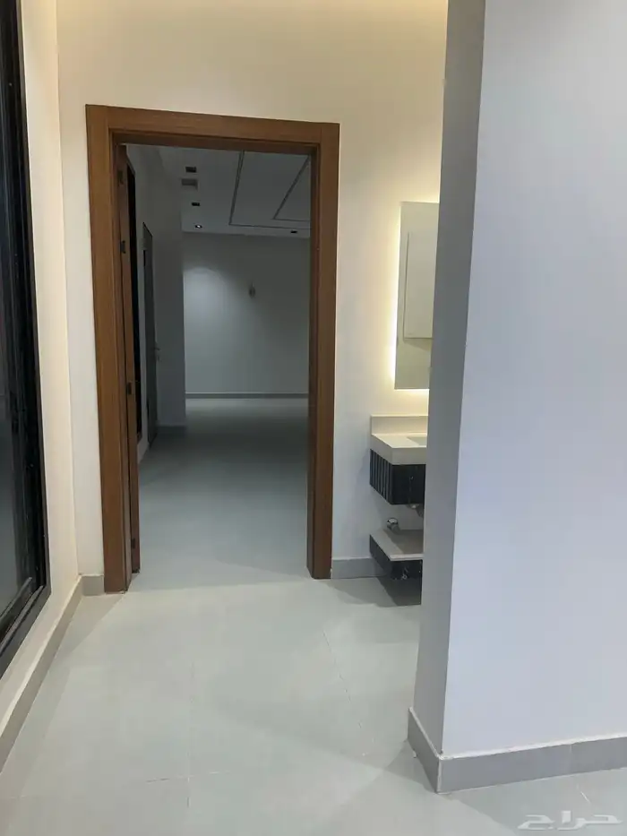 ادوار وشقق للبيع 3