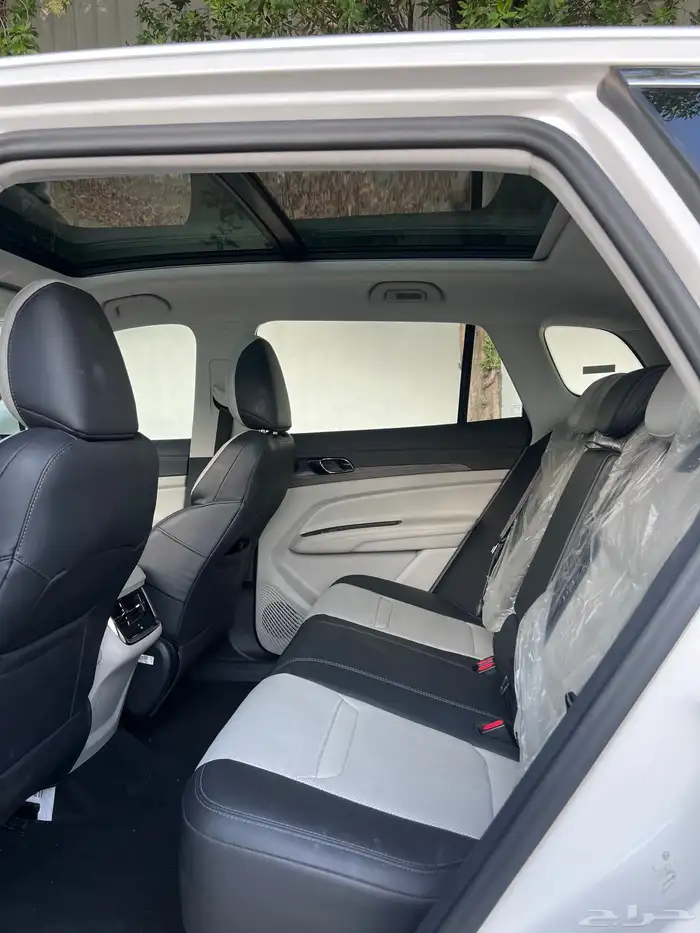 فورد تيريتوري تيتانيوم 2023 8