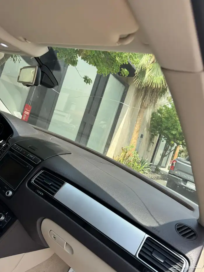 فولكس واجن طوارق ستاندر 2015 للبيع 8