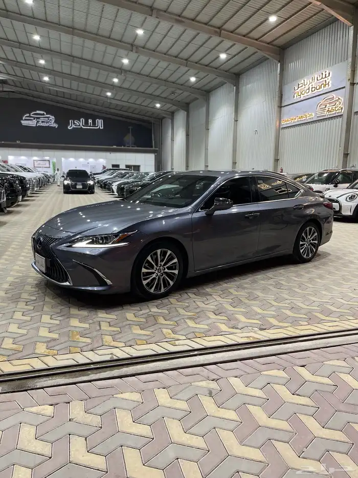لكزس Es350 نص فل 2019 استخدام1صيانات منظمه 1