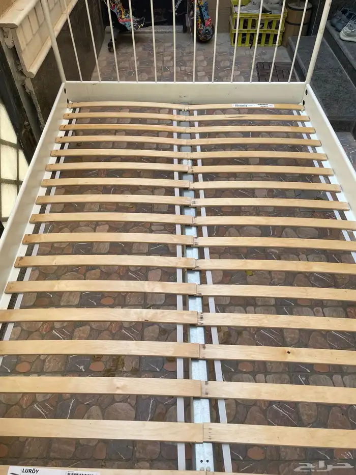 كرسي حدين خفيف (نوم) نفر ونصف مستعمل نظيف 1