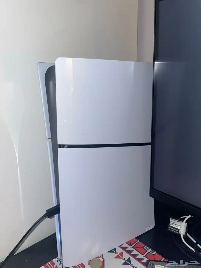 بلايستيشن فايف للبيع بدون يد ومع كرتونه 3