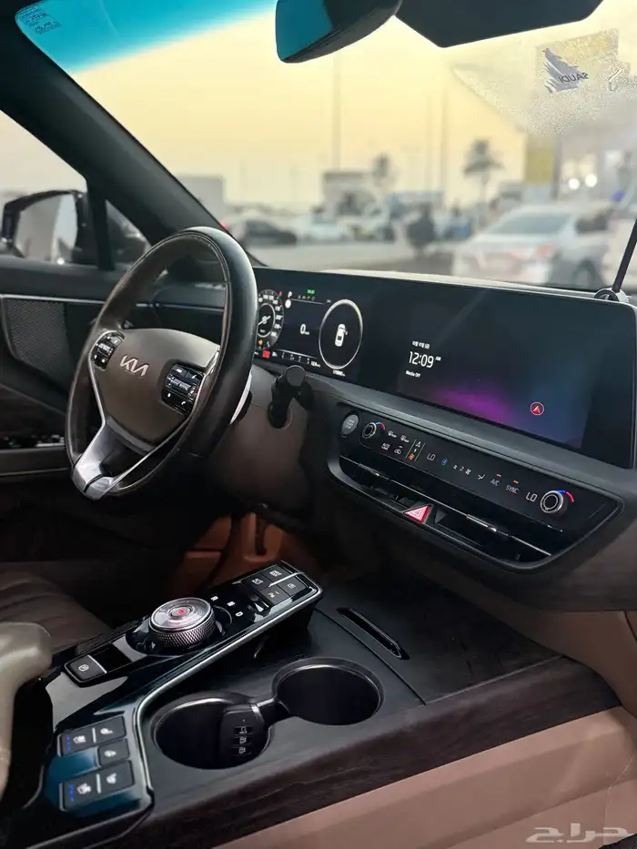 كيا k8 موديل 2022 22