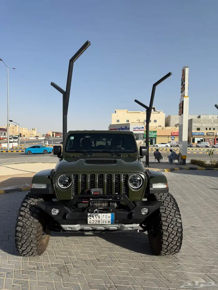 جيب قلاديتور Jeep Gladiator 2023 1