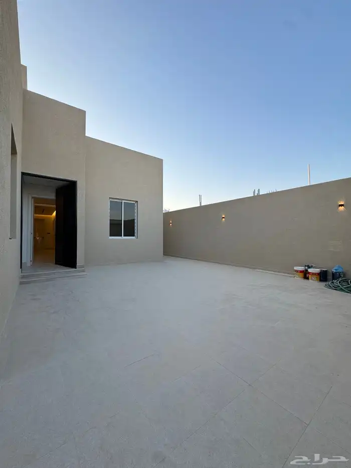 للبيع دور الخرج حي الاسكان 1