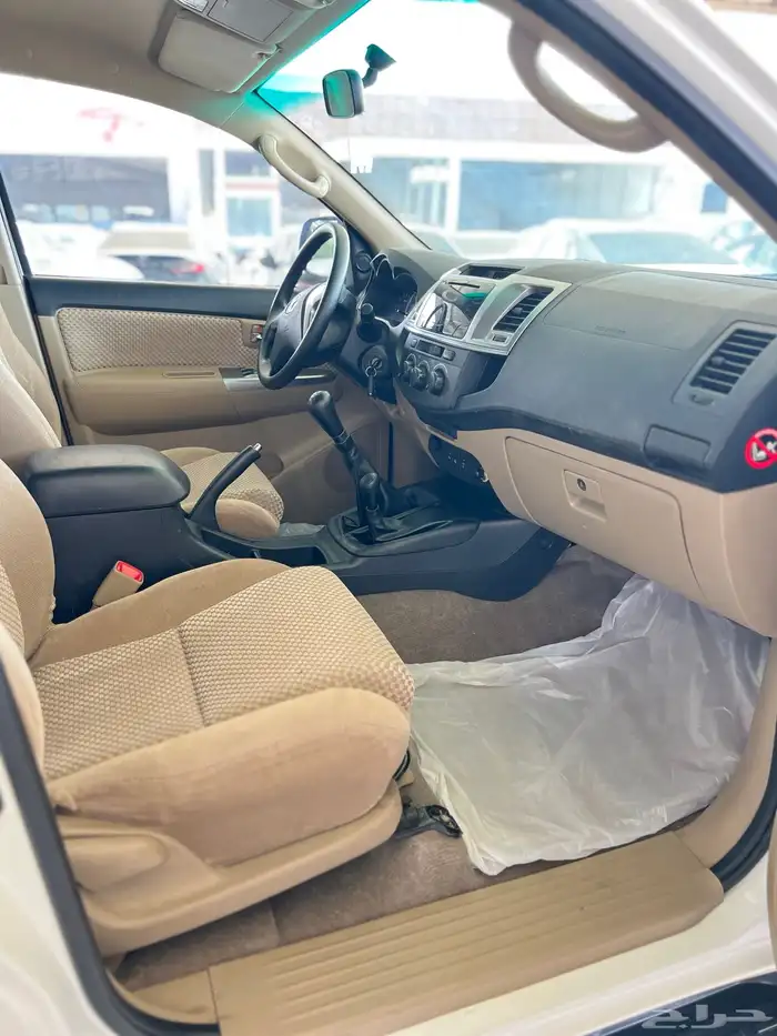 تويوتا فورتشنر 2014 سعودي 4 سلندر دبل ماشي 65 الف 10