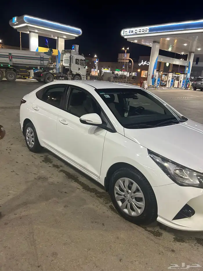 سياره اكسنت 2021 لون ابيض 18