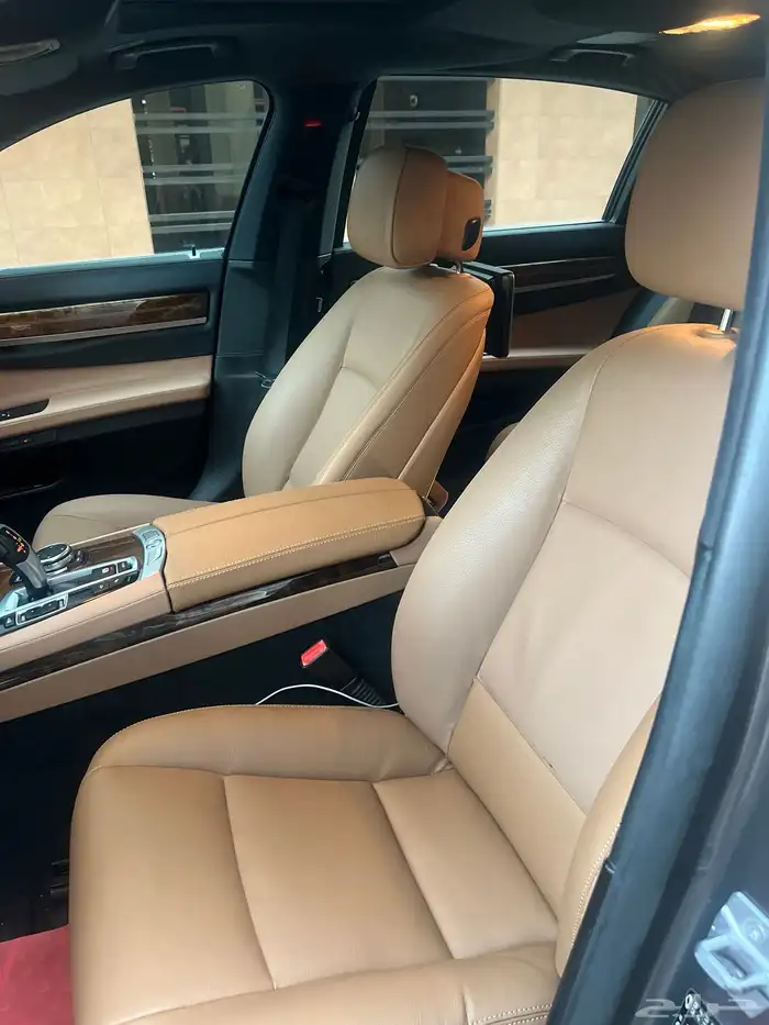 بي ام دبليو 2015 فل كامل 730 نظيف 8