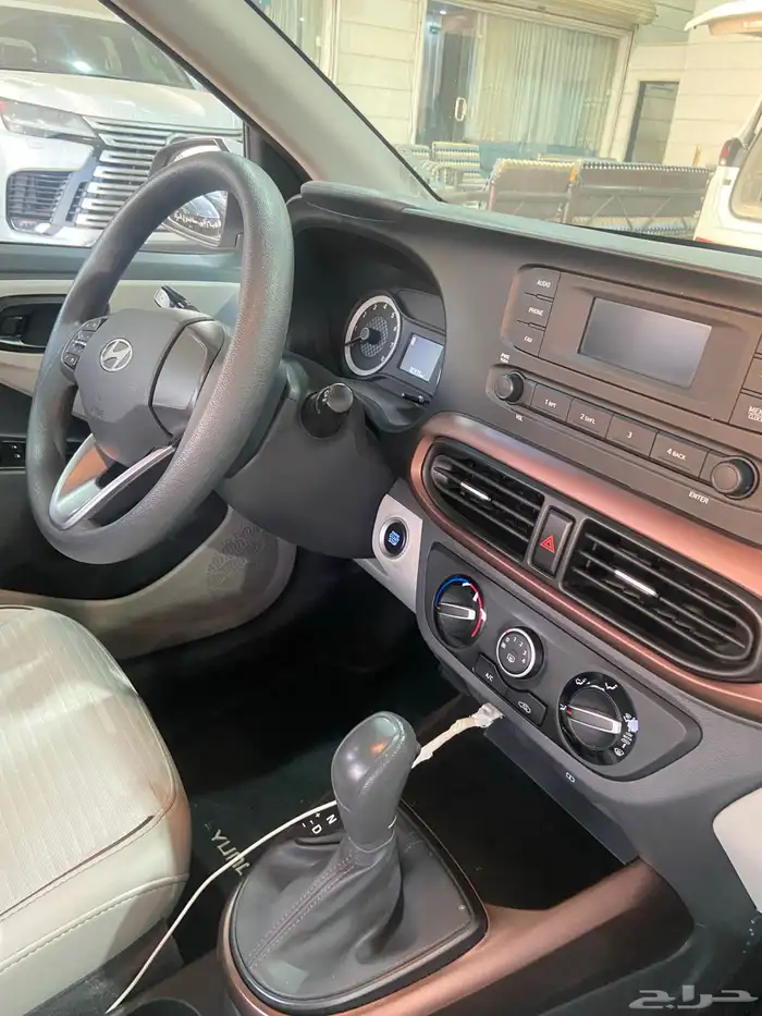 هونداي اي 10 فل كامل موديل 2024 ماشي 30 الف كلم 4