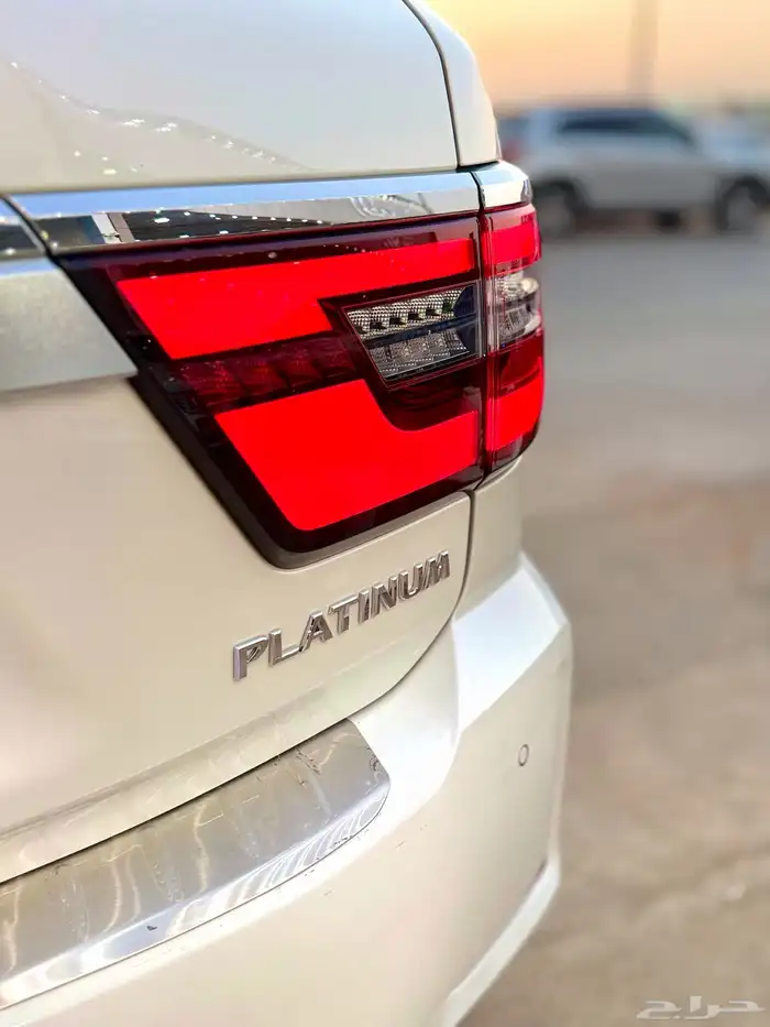 نيسان باترول 2024 بلاتنيوم - 6 سلندر عداد 36 الف كيلو فقط 6