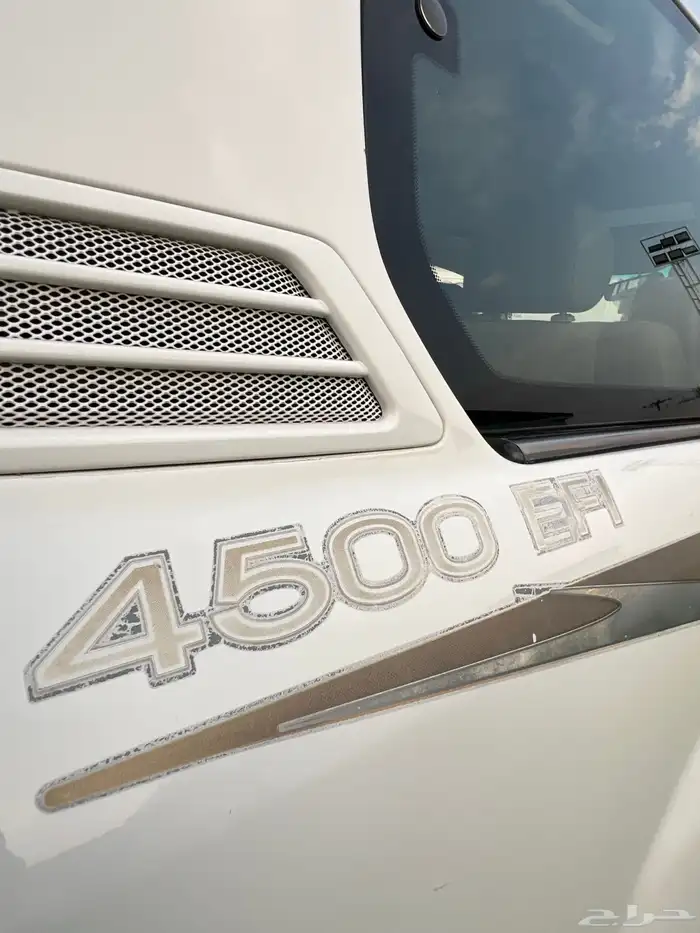 تويوتا لاندكروزر 2002 فل كامل 72