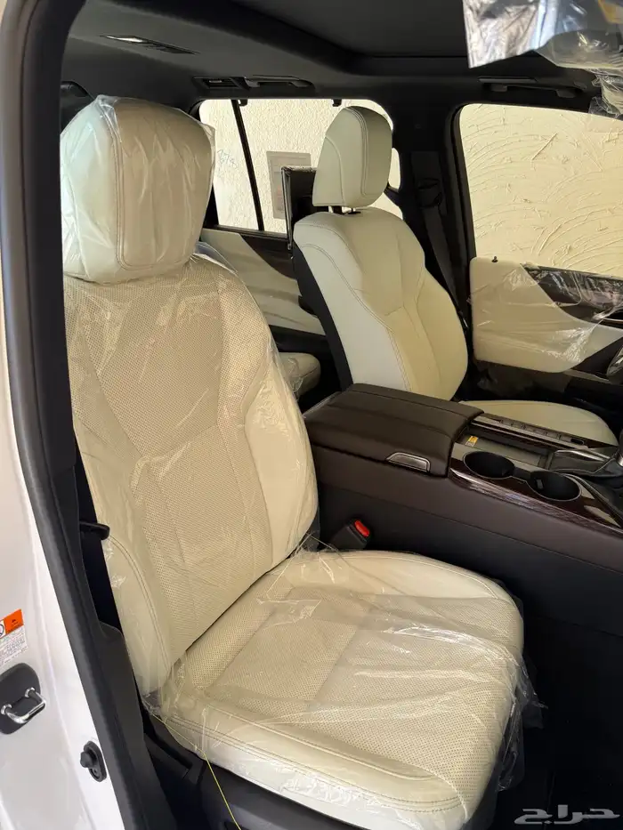 جيب لكزس 2025 Lx BB جديد اصفار 6