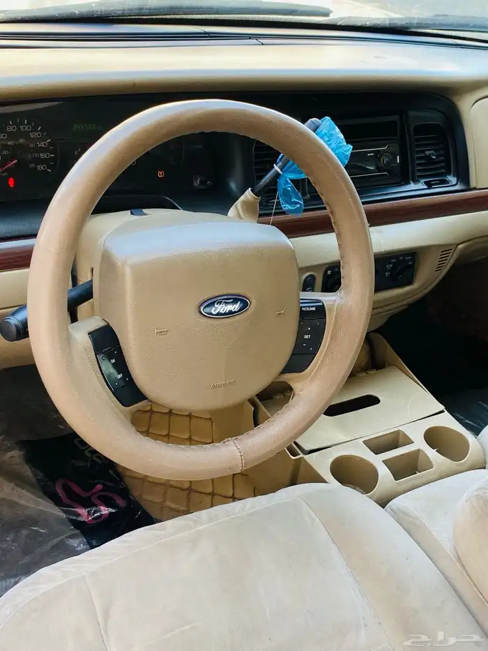 فورد كراون فيكتوريا 2012 14