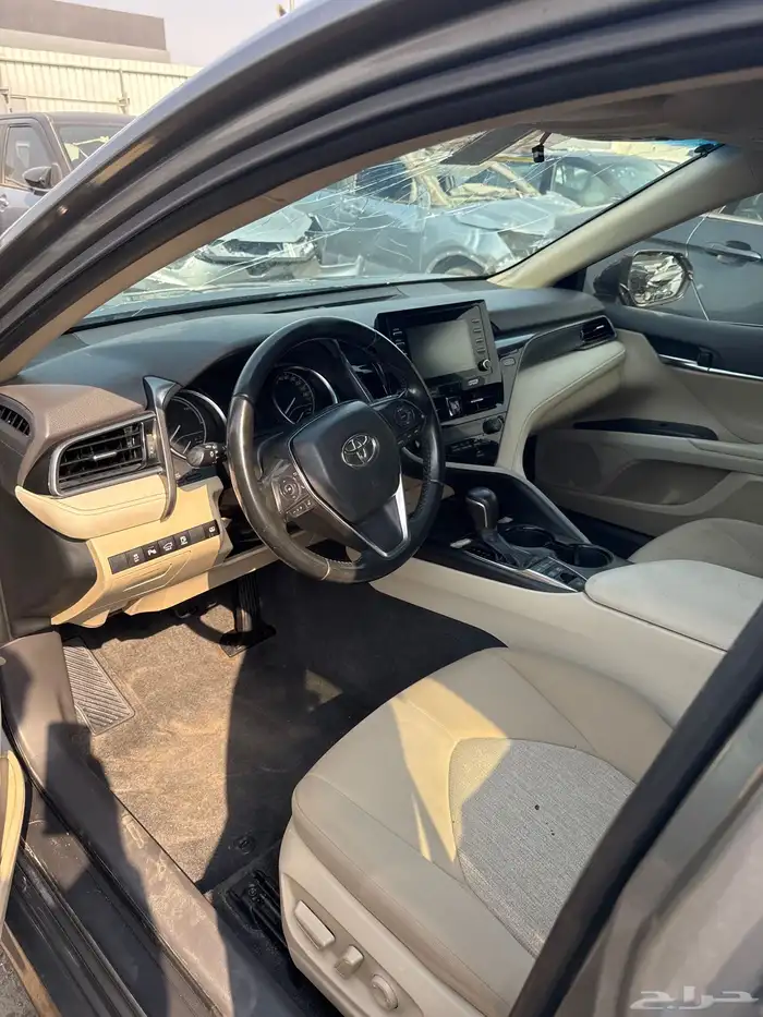 سيارات مصدومه 33