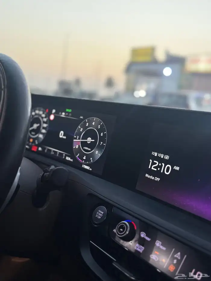 كيا k8 موديل 2022 24