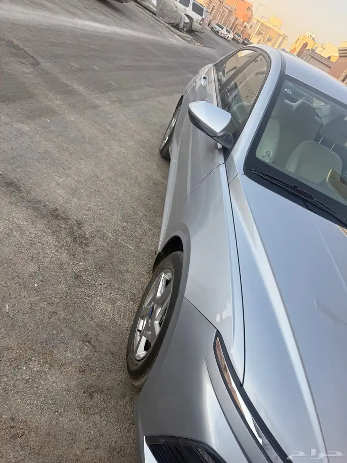 أكسنت 2025 للبيع 1