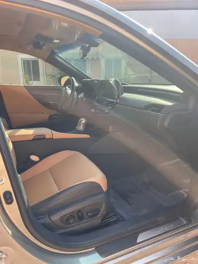 لكزس ES300h 2024 للبيع index