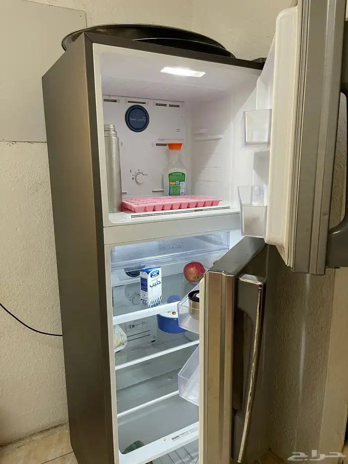 ثلاجه ماركة سامسنج فضي 16 قدم شبه جديد البيع لدواعي النقل 4