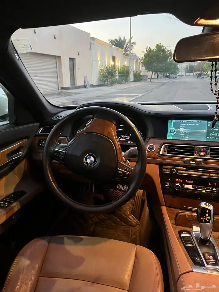 BMW 730 موديل 2012 2