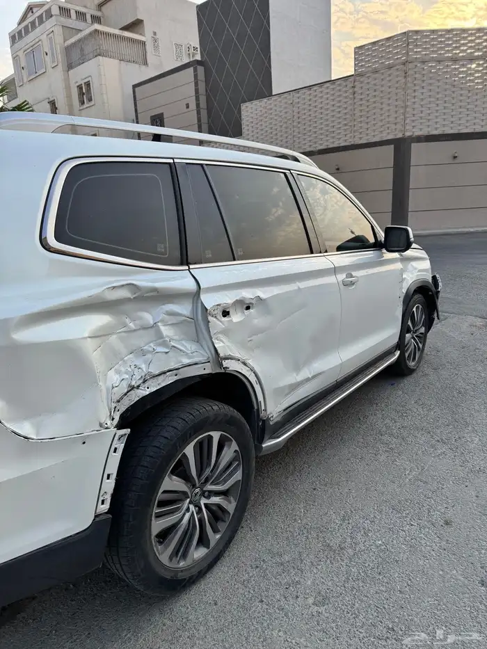 ام جي اركس 8 مصدومه 8