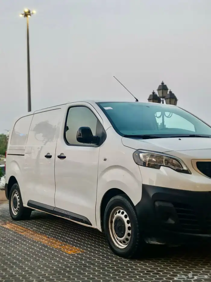 باص فان بيجو ديزل بضاعه 2018 كاش او اقساط 18