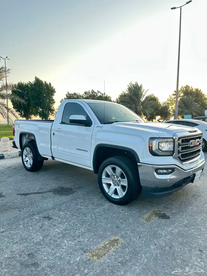 للبيع جمس سييرا 2018 غماره Z71 دبل 4X4 فل 13