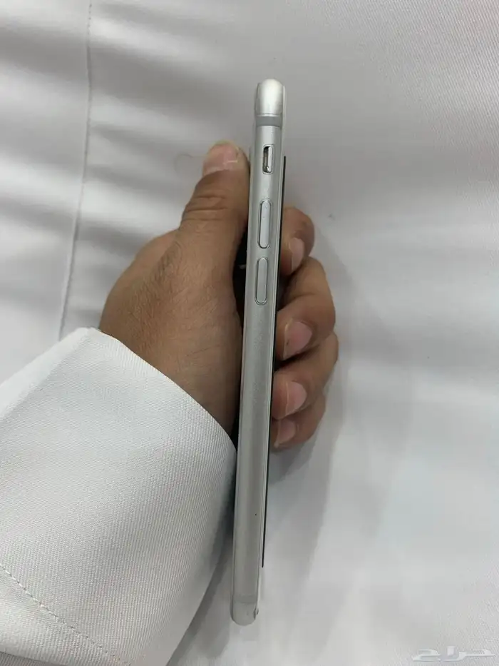 ايفون 8 العادي 7