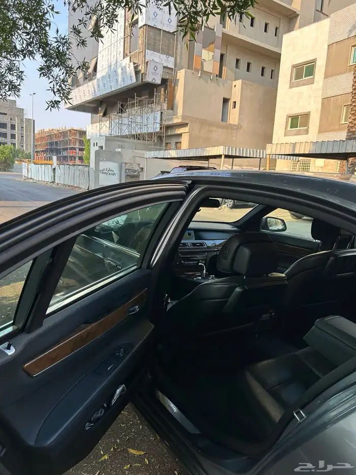 بي ام دبليو 730Li 9