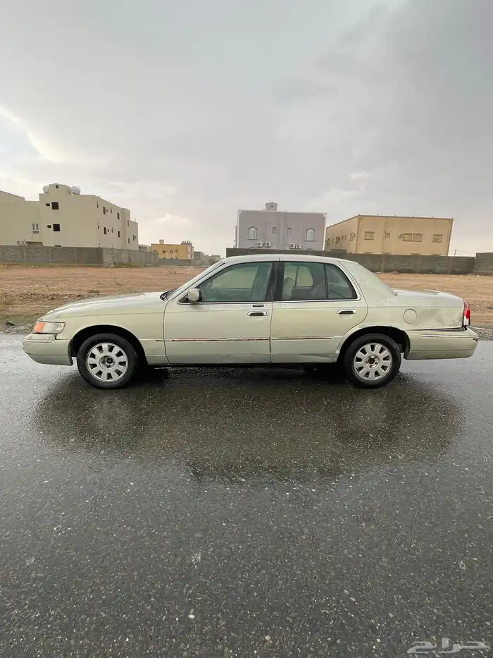 فورد ماركيز 2001 2