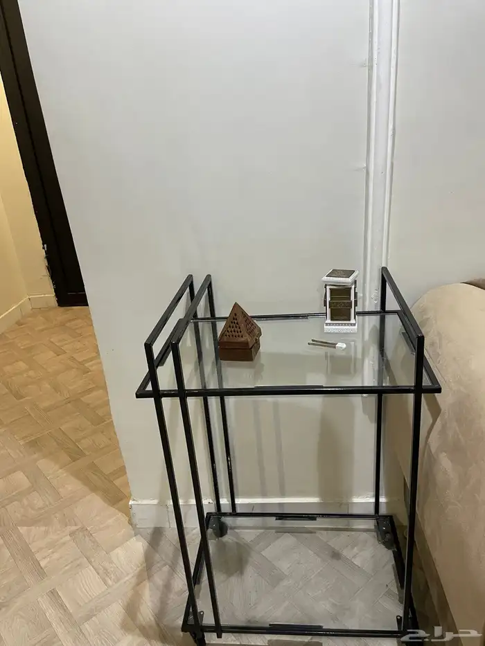 طقم طاولات وعربية تقديم واثنين كراسي ابغى فيهم كلهم 800 2